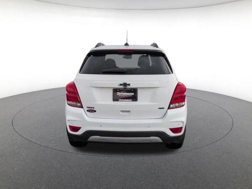 Summit White 2018 Chevrolet Trax LT