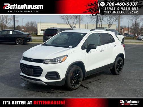 Summit White 2018 Chevrolet Trax LT