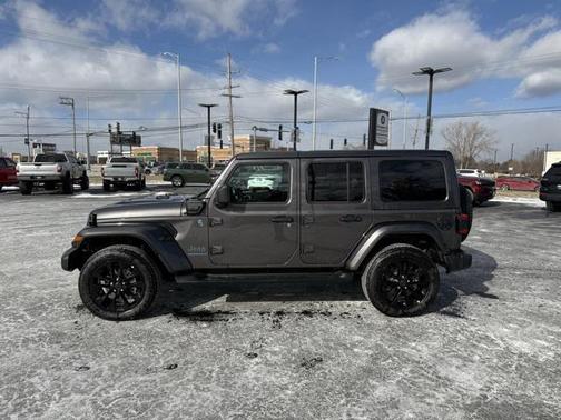 2025 Jeep Wrangler 4xe Sahara