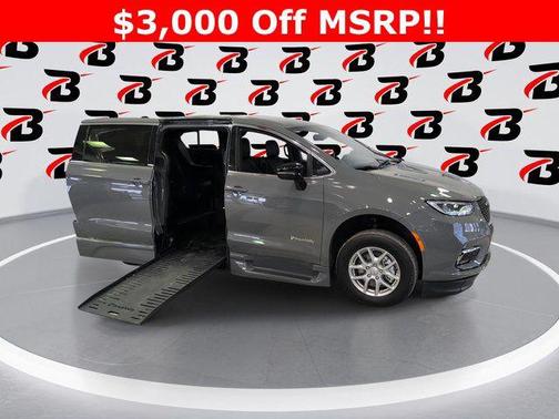 2025 Chrysler Pacifica L