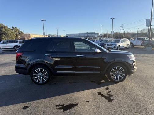 2017 Ford Explorer Platinum