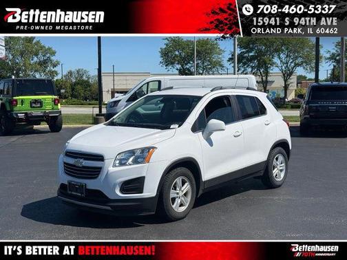Summit White 2016 Chevrolet Trax LT