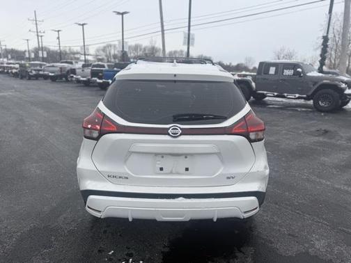 2021 Nissan Kicks SV