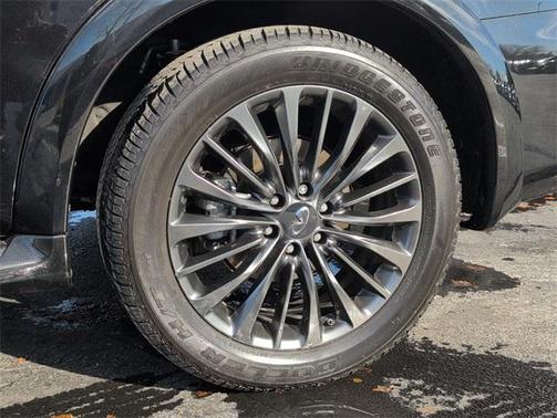 2023 INFINITI QX80 SENSORY AWD