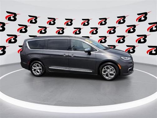 2023 Chrysler Pacifica Limited
