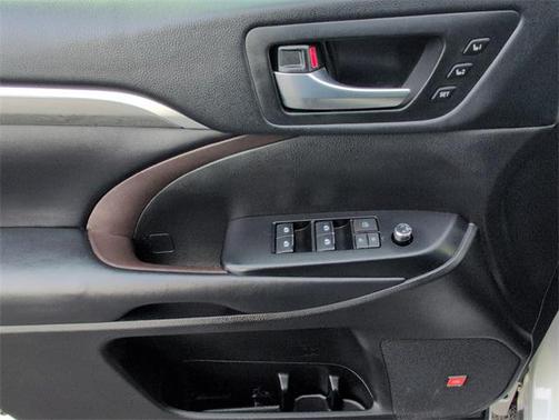 2018 Toyota Highlander Limited Platinum