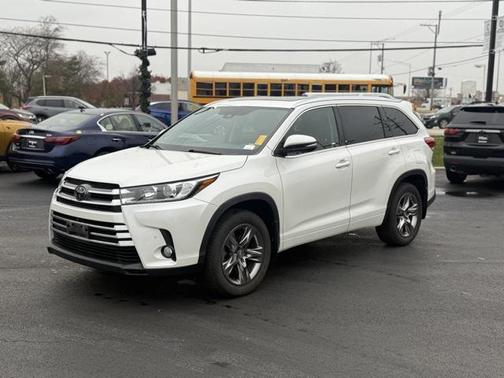 2018 Toyota Highlander Limited Platinum