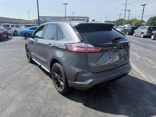 2024 Ford Edge SE