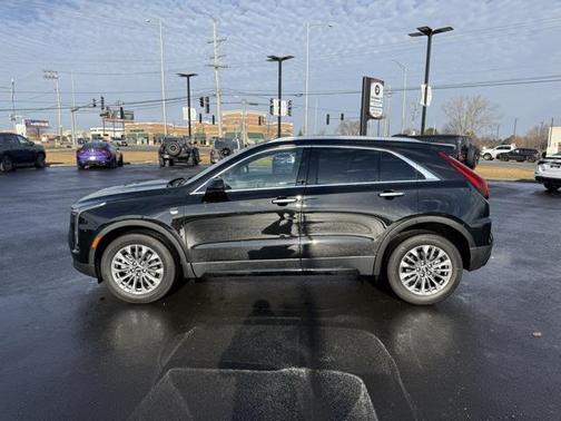 2024 Cadillac XT4 Premium Luxury