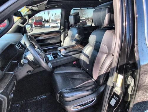 2024 Jeep Grand Wagoneer L 4x4