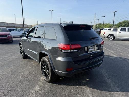 2018 Jeep Grand Cherokee Altitude