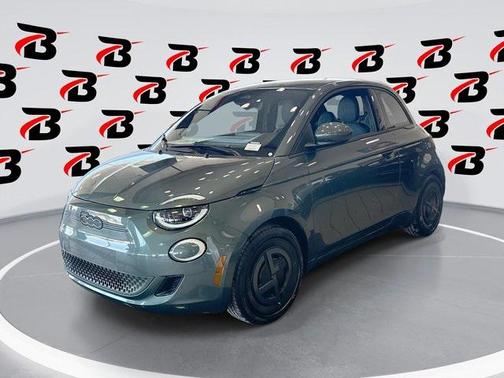 2025 FIAT 500e Giorgio Armani FWD