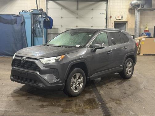 2025 Toyota RAV4 Hybrid XLE