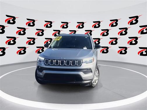 2022 Jeep Compass Latitude Lux
