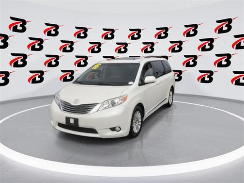 2016 Toyota Sienna XLE