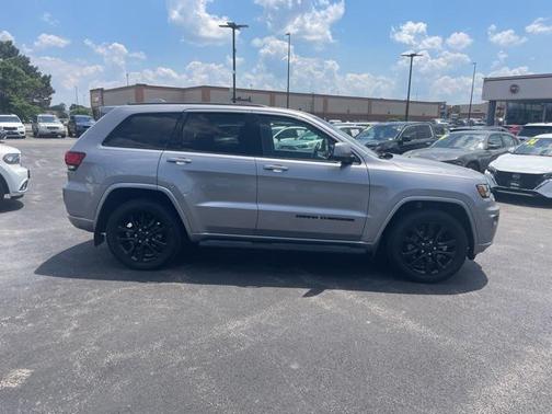 2020 Jeep Grand Cherokee Altitude