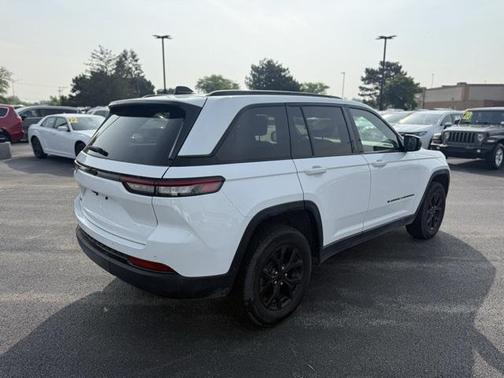 2024 Jeep Grand Cherokee Altitude