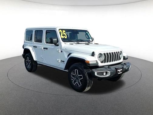 2025 Jeep Wrangler 4-Door Sahara 4x4