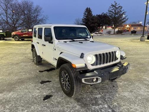 2025 Jeep Wrangler 4-Door Sahara 4x4