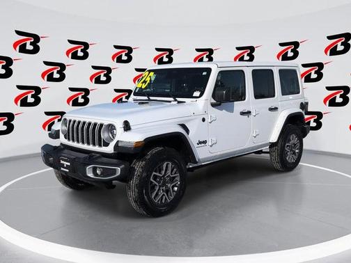 2025 Jeep Wrangler 4-Door Sahara 4x4