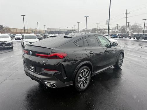 2022 BMW X6 xDrive40i