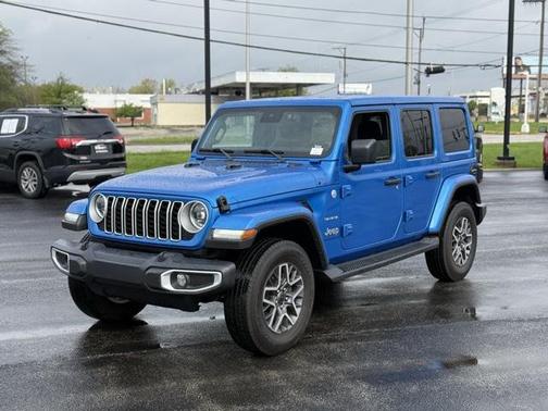 2024 Jeep Wrangler 4-Door Sahara 4x4