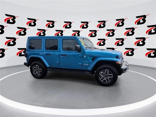 2024 Jeep Wrangler 4-Door Sahara 4x4