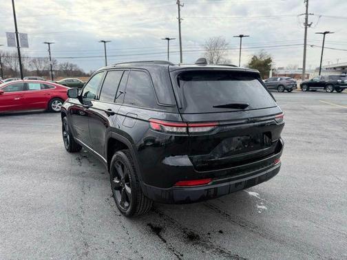 2023 Jeep Grand Cherokee Altitude
