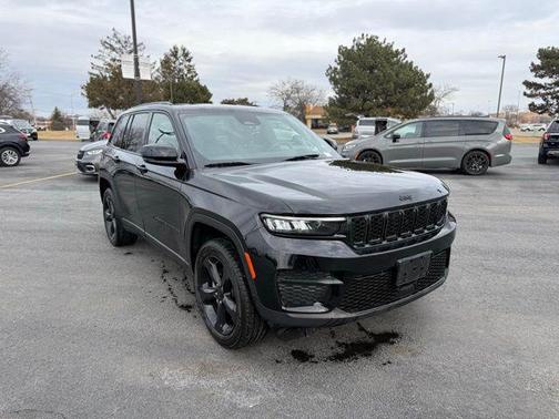 2023 Jeep Grand Cherokee Altitude