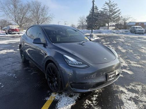 2022 Tesla Model Y Long Range Dual Motor All-Wheel Drive