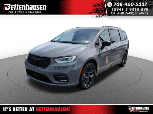 Ceramic Gray Clearcoat 2025 Chrysler Pacifica Limited