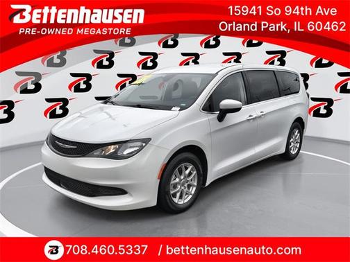 2023 Chrysler Voyager LX