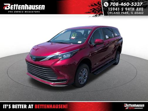 Ruby Flare Pearl 2024 Toyota Sienna LE