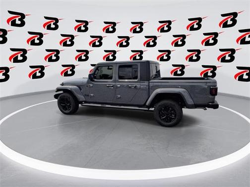 2022 Jeep Gladiator Sport S