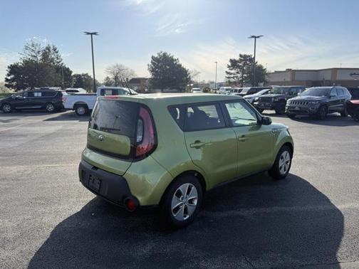 2016 Kia Soul Base