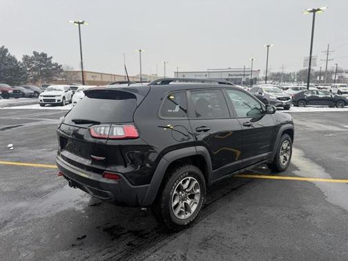 2022 Jeep Cherokee Trailhawk