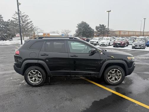 2022 Jeep Cherokee Trailhawk