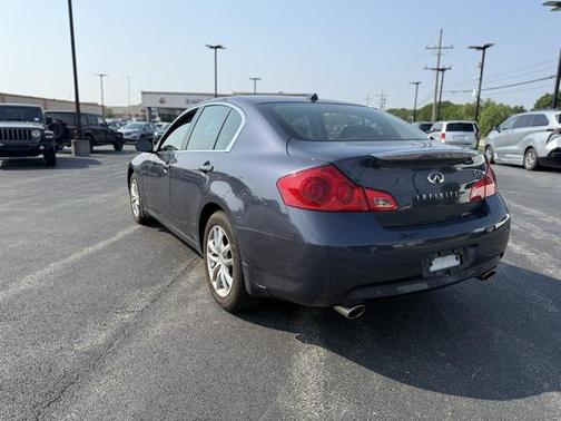2009 INFINITI G37x Base