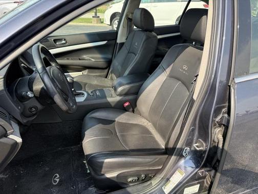 2009 INFINITI G37x Base