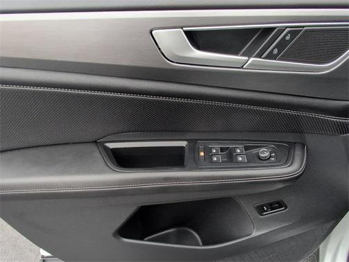 2024 Volkswagen Atlas Cross Sport 2.0T SE w/Technology 4MOTION