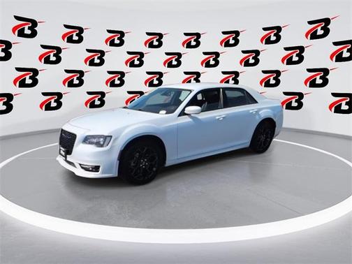 2022 Chrysler 300 Touring