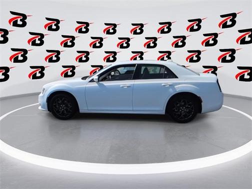 2022 Chrysler 300 Touring