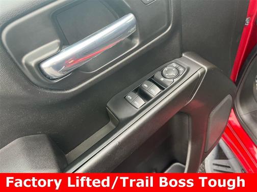 2021 Chevrolet Silverado 1500 Custom Trail Boss