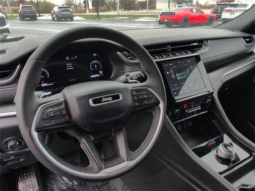 2024 Jeep Grand Cherokee L Altitude