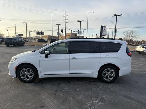 2023 Chrysler Pacifica Limited