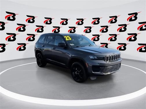 2023 Jeep Grand Cherokee Altitude