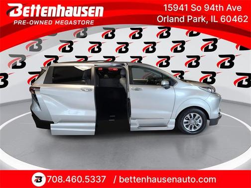 2024 Toyota Sienna XLE 7 Passenger