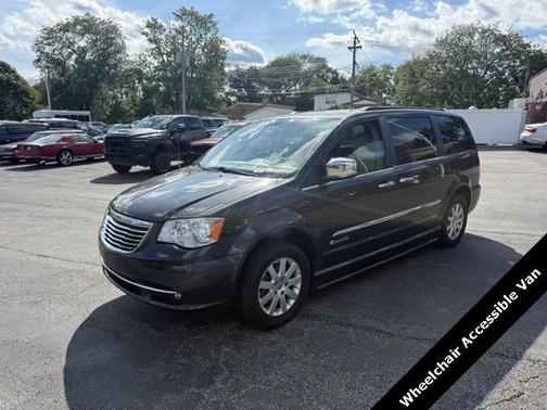 2012 Chrysler Town & Country Touring-L