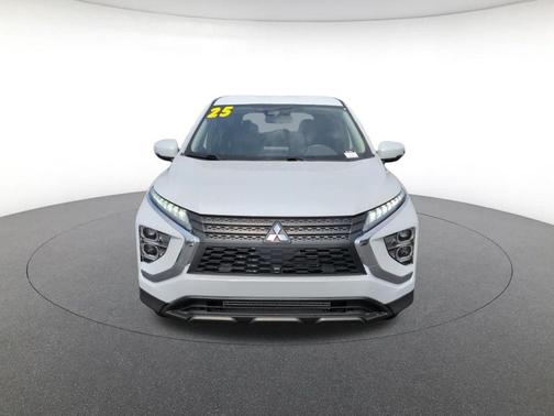 White Diamond 2025 Mitsubishi Eclipse Cross SE