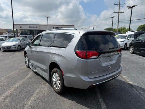 2018 Chrysler Pacifica Touring-L Plus